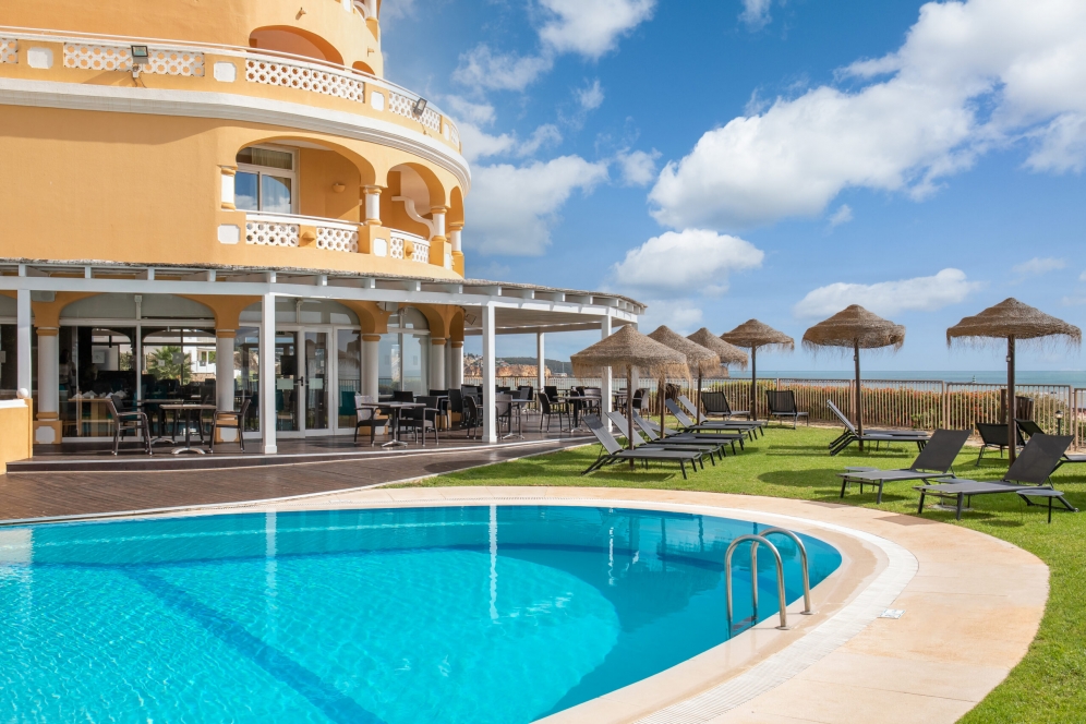 AP Oriental Beach Hotel